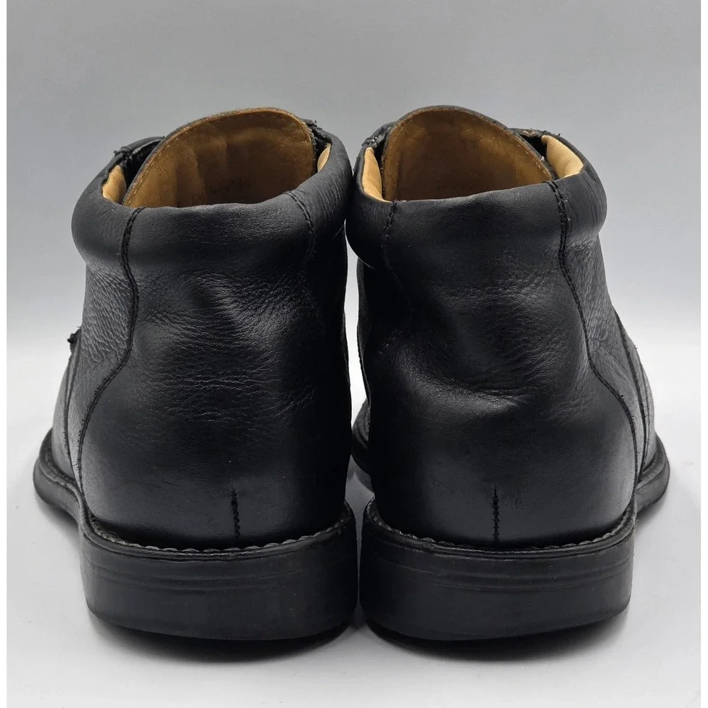 Sandro Moscoloni Soft Black Textured Leather chukka black boots New Sz 10D